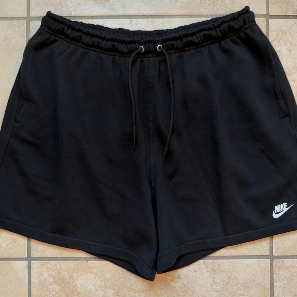 Nike Mens Sweatpant Athletic Shorts - Size M